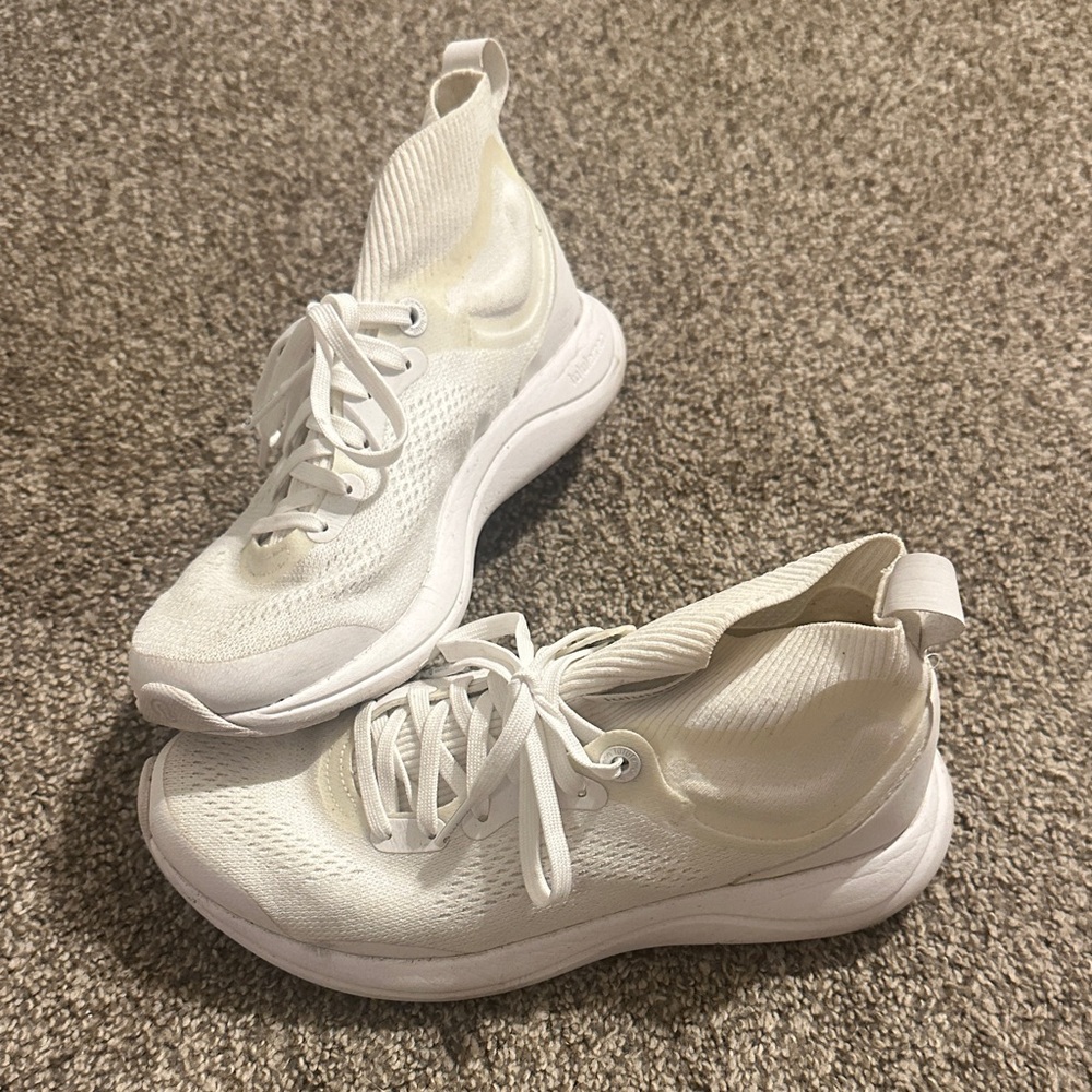 Lululemon Chargefeel Workout Sneakers - Mid
